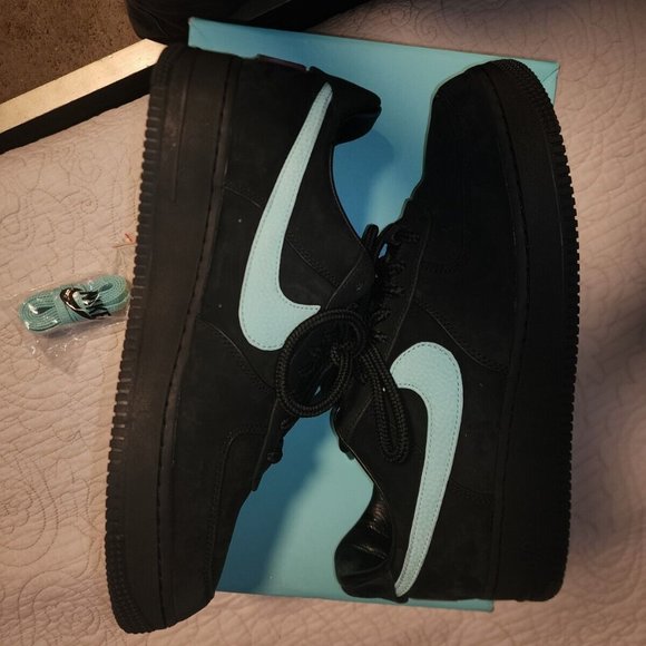 Size 11 - Nike Air Force 1 Low x Tiffany & Co. 1837 - Picture 2 of 4